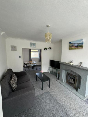 Lekmore properties Lovely 2 bedroom near seaside